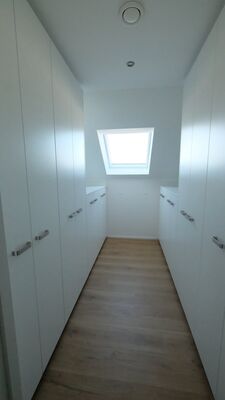 Einbauschrank in der Dachschräge
